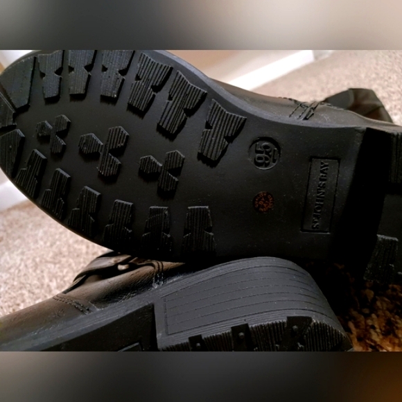 NWT ~ WOMEN'S ST. JOHNS BAY DEMPSY BLACK STACKED HEEL RIDING BOOTS 👢 - Picture 9 of 11